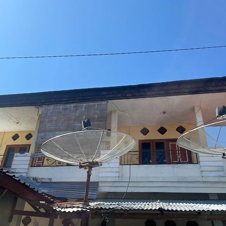 Winner House Lovina  Bagian luar foto