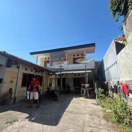 Winner House Lovina  Bagian luar foto